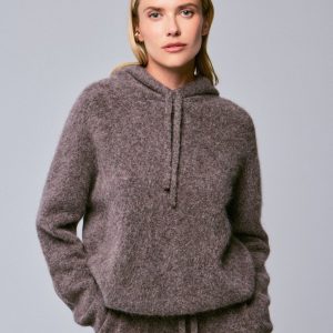 Beigefarbener Kapuzenpullover mit langen Ärmeln aus Alpaka / Polyamid / Elasthan