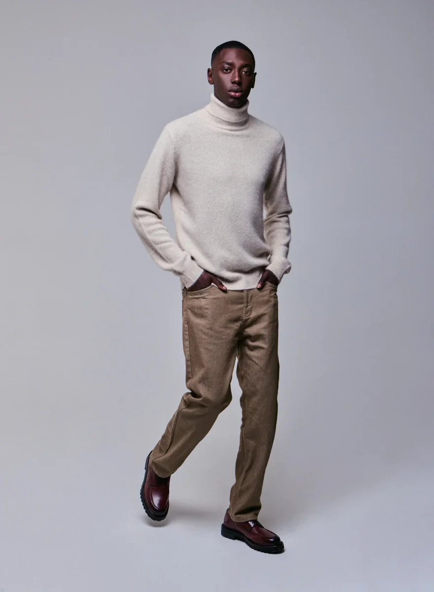 Beige Rollkragenpullover mit langen Ärmeln aus Wolle / Fuchs / Polyamid – Bild 4