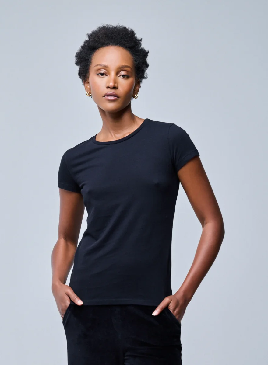Schwarzes Jamie Kurzarm-T-Shirt mit Rundhalsausschnitt aus Bio-Baumwolle